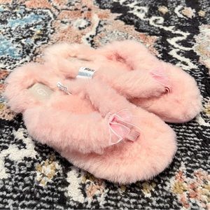 UGG Fluff Flip Flop - Women’s Size 7